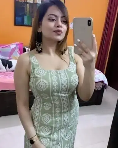 Call Girl in Tardeo